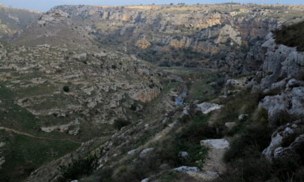 Verso Tempa Rossa: tramonto sulla Murgia