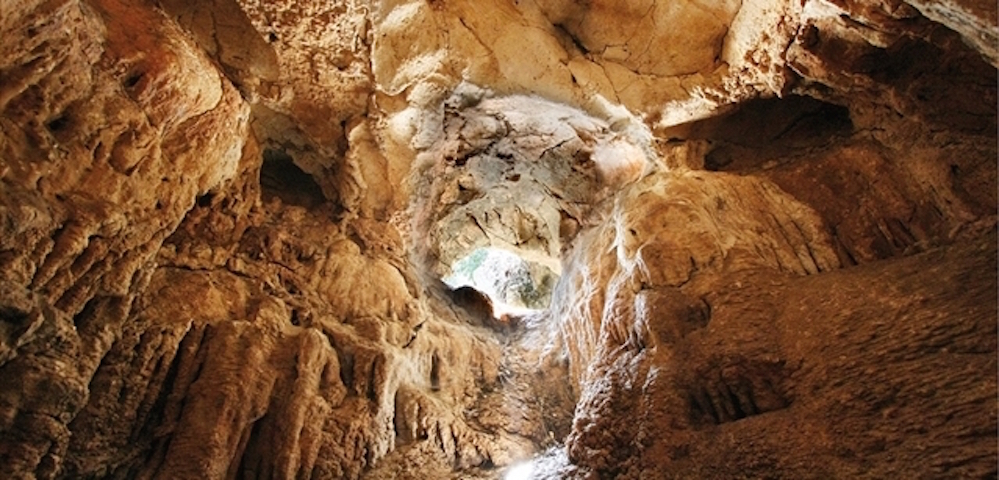 Dal Convento della Madonna degli Angeli alla grotta di Cristo
